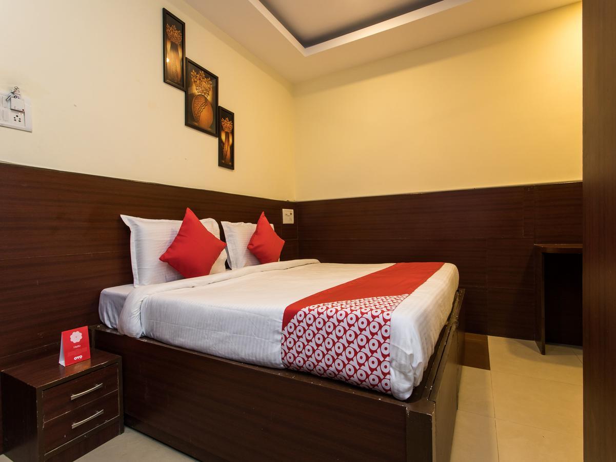 Oyo 11945 Hotel Glory Palace Indore Exterior photo